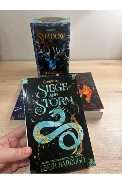 Shadow and Bone / Тень и кость (Комплект 3 книги)